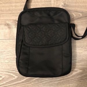 Travelon Anti-Theft Crossbody
